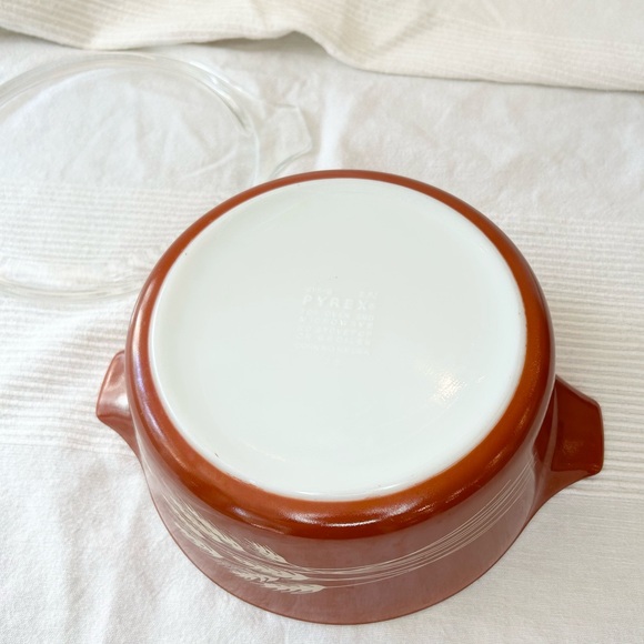 Vintage Pyrex Corning Autumn Harvest Wheat Casserole Dish 2.5L with Lid - Picture 7 of 16
